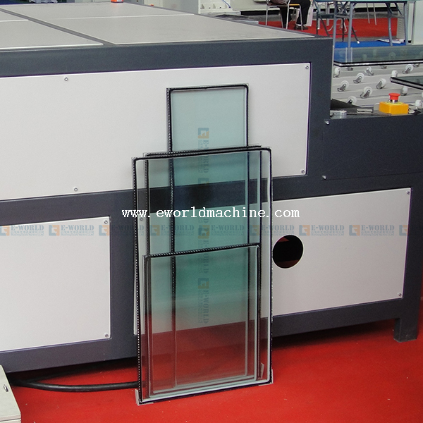 Horizontal Insulating Glass Cleaning Machine