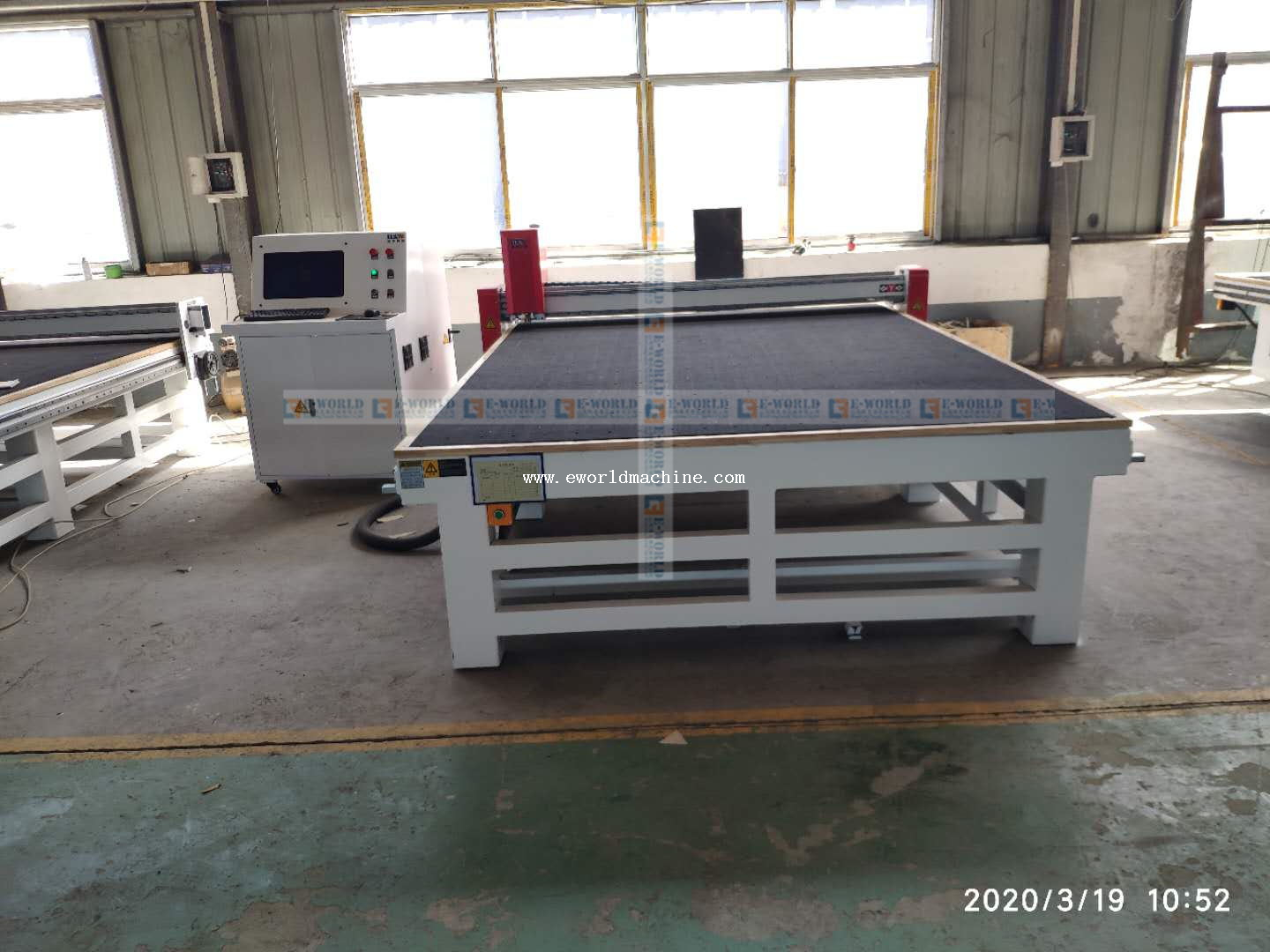 Automatic float Glass Shaped Cutting Machine